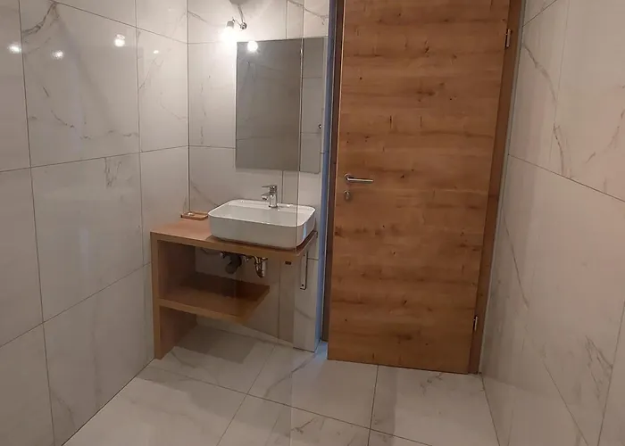 Apartma 47 * 코바리드