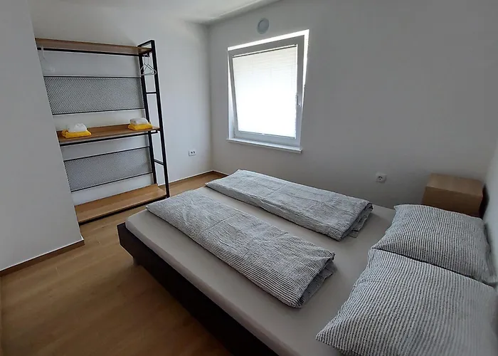 아파트 Apartma 47